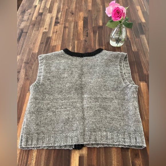 Handmade Alpaca slightly cropped button front vest - Picture 8 of 8